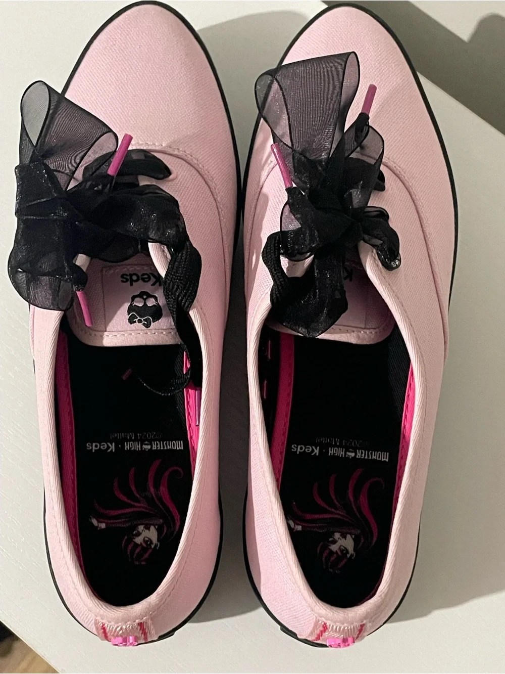 Keds Monster High Pointed Toe Platforms (6.5)